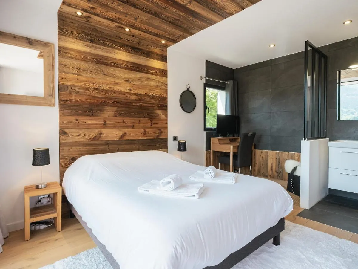 Lodge 4****, 8 Voyageurs, Sauna, Balcon, Acces Internet, Parking - Fr-1-304-217 La Clusaz 0*,  França